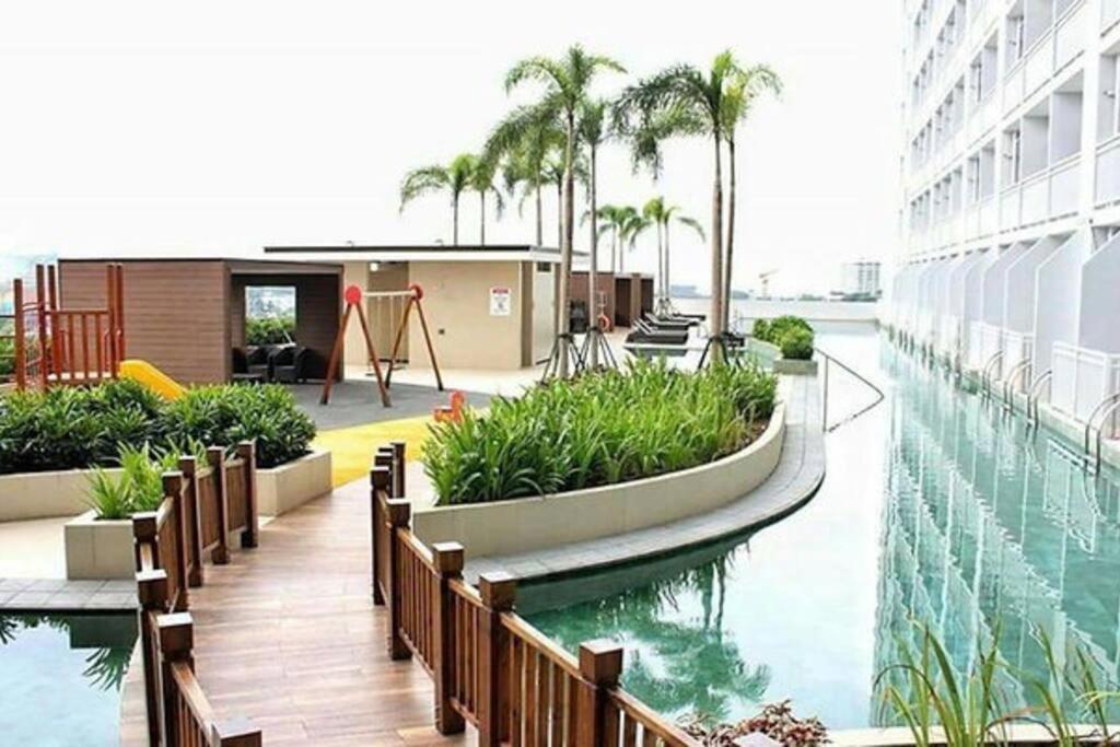 מנילה Breeze Residences - 1Br Unit With Balcony -Top Floor מראה חיצוני תמונה